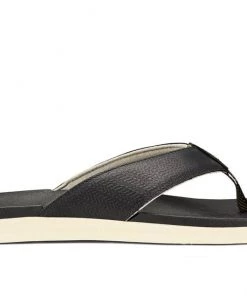 OluKai Men's Alania Leather Sandals * Last Chance