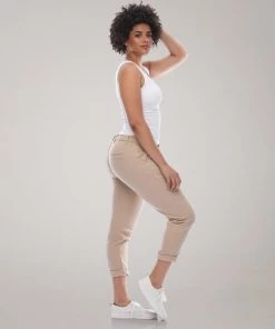 Yoga Jeans Malia Relaxed Classic Rise Slim Jean - Sandcastle