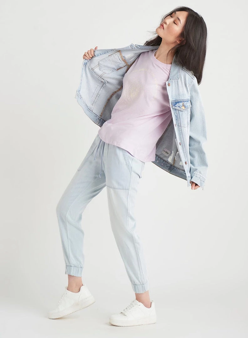 Dex Long Sleeve Oversized Denim Jacket Women's Outerwear 5 Dex Long Sleeve Oversized Denim Jacket Women's Outerwear