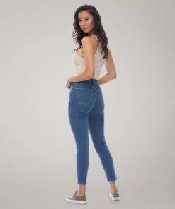Yoga Jeans Rachel Classic Rise Skinny Jean - Venus 8 Yoga Jeans Rachel Classic Rise Skinny Jean - Venus