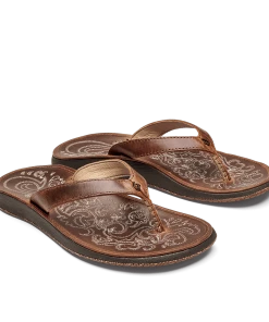OluKai Women's Panioli Leather Beach Sandals