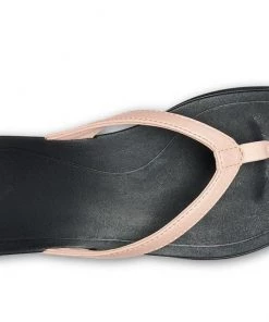 OluKai Women's Ho'opio Beach Sandals