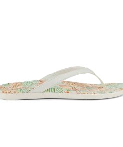 OluKai Women's Ho'opio Hau Beach Sandals