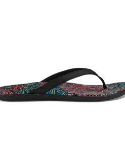 OluKai Women's Ho'opio Hau Beach Sandals