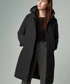 Canada Goose Women's Sherbrooke Parka