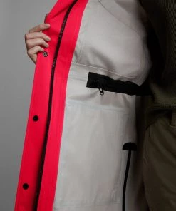 Canada Goose Women's Seaboard Rain Jacket