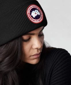 Canada Goose Women's Arctic Disc Toque