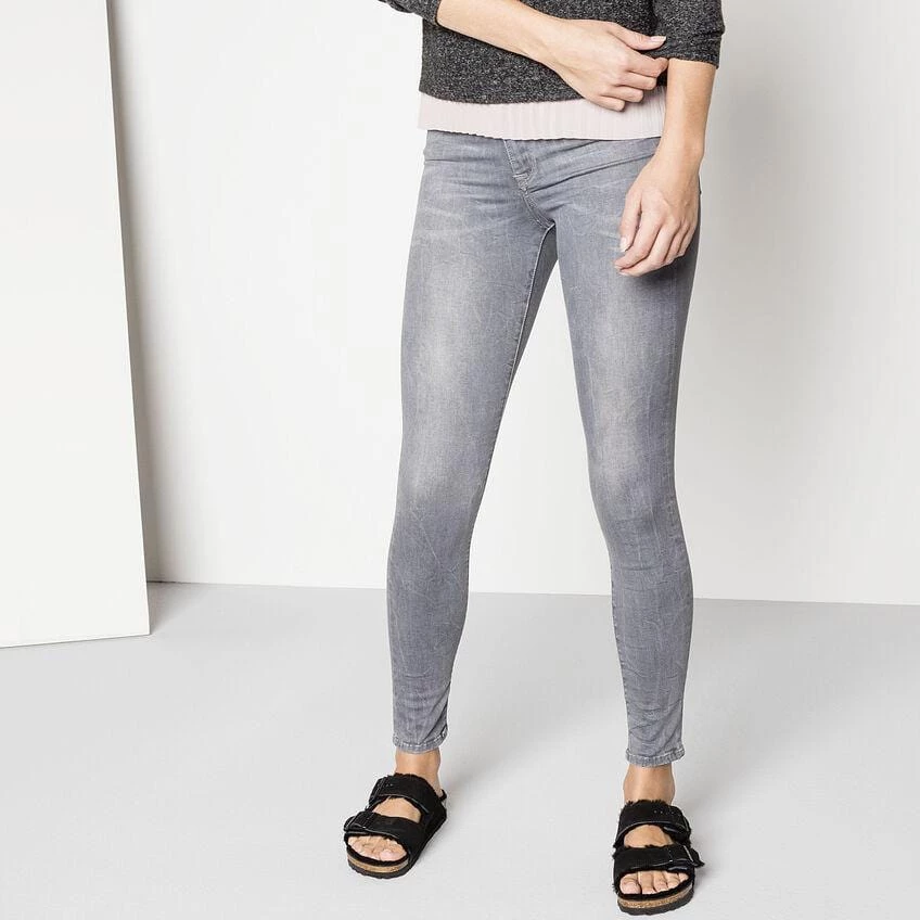 Birkenstock Arizona Black Shearling Sandal - Regular 9 Birkenstock Arizona Black Shearling Sandal - Regular