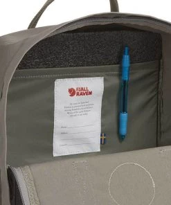 Fjall Raven FJÄLLRÄVEN Kanken Classic Backpack 52 Fjall Raven FJÄLLRÄVEN Kanken Classic Backpack