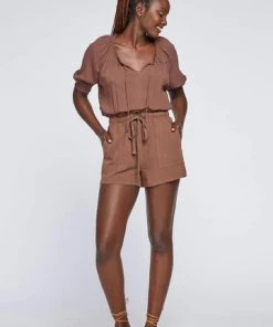 Women Gentle Fawn Shayla Short
