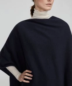 Holebrook Women's Sophie Poncho Accessories