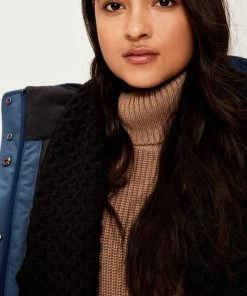 Lole Popcorn Knitwear Scarf