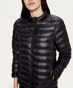 Lole Women's Maria Light Packable Jacket