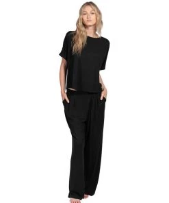 Latte Love Women's Modern Rayon Spandex Top