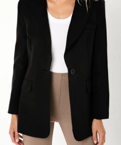 Madison The Label Mercedes Blazer Women's Outerwear