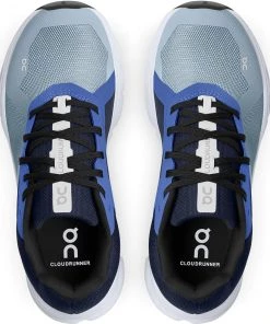 On Women's Cloudrunner