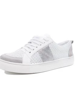 Kaanas Cordoba Perforated Sneakers