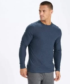 Vuori Long-Sleeve Strato Tech Tee