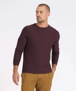Vuori Long-Sleeve Strato Tech Tee