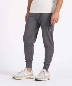 Vuori Sunday Performance Jogger 16 Vuori Sunday Performance Jogger