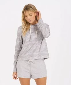 Women Vuori Halo Essential Hoodie