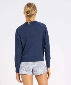 Vuori Long-Sleeve Halo Crew