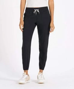Vuori Women's Weekend Jogger