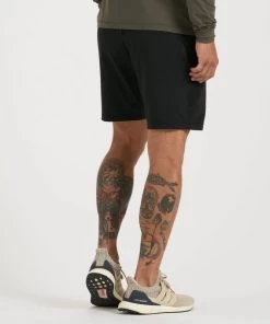 Vuori Men's Ponto Short