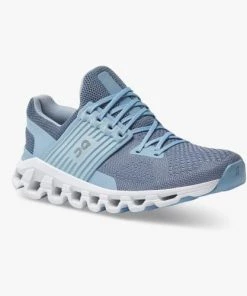 On Women's Cloudswift Training Shoe