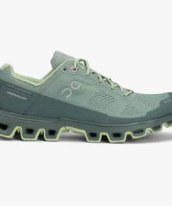 ON Women's Cloudventure Shoe