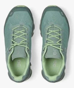 ON Women's Cloudventure Shoe
