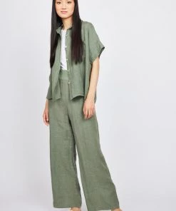 Pistache Short Sleeve Linen Blouse