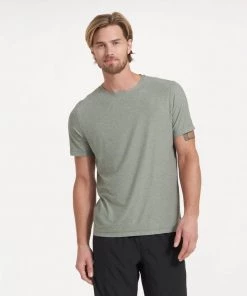 Vuori Strato Tech Tee