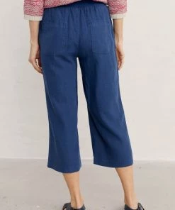 Women Sea Salt Lunar Light Crops